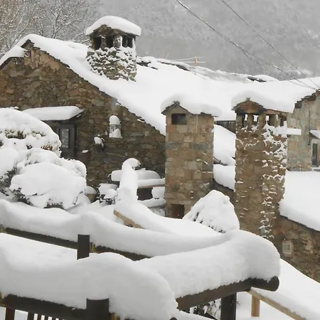 Masia Can Constans Queralbs