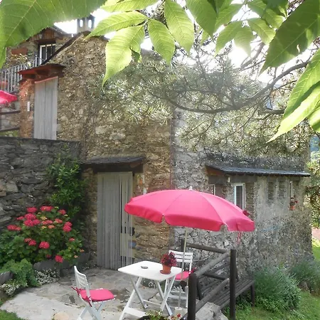 Masia Can Constans Holiday home *