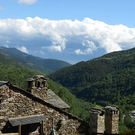 Masia Can Constans Holiday home