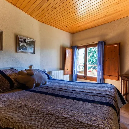 Holiday home Masia Can Constans Queralbs