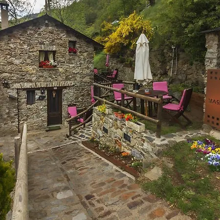 Masia Can Constans Holiday home *